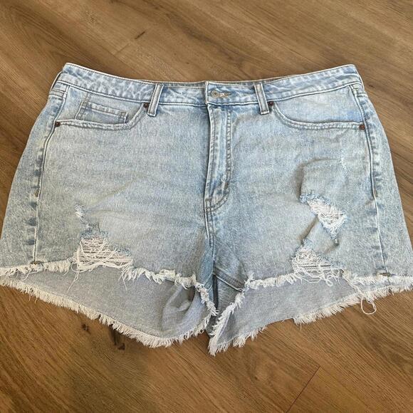 OLD NAVY OG Straight Light Wash Denim‎ Shorts Size 16 - Picture 1 of 4
